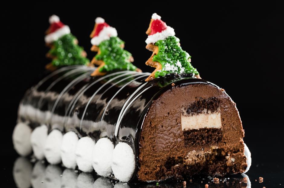 surprising-things-different-countries-eat-at-christmas-lovefood